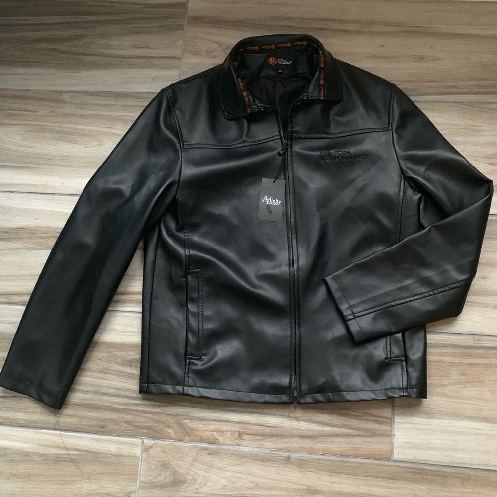 Men’s Leather Jacket